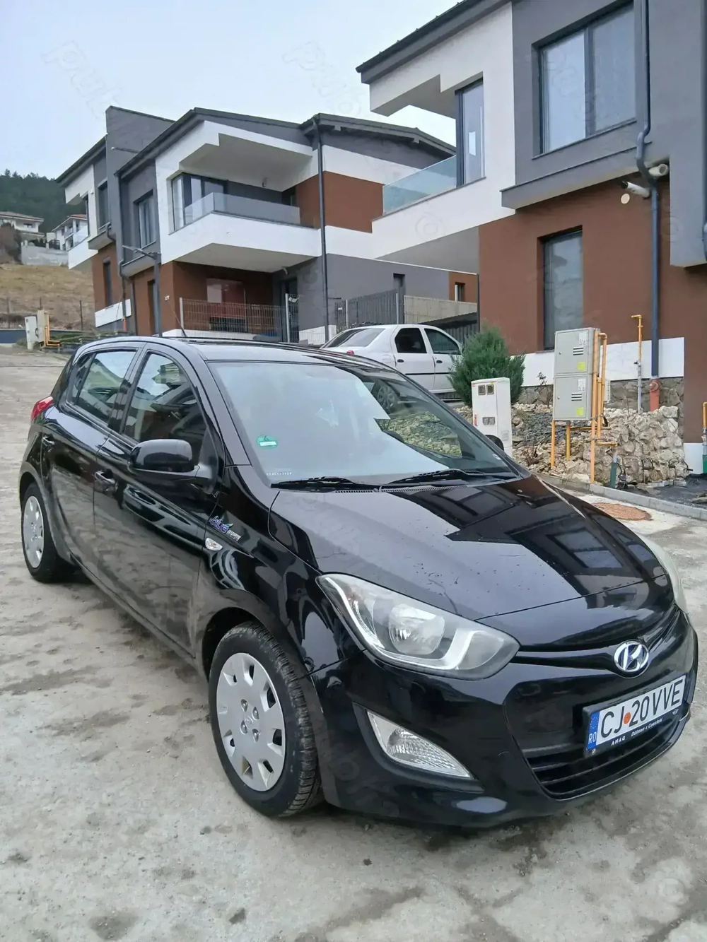 Vând Hyundai i 20 stare foarte bună 