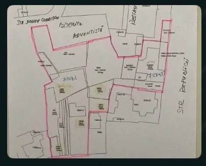 De vânzare Complex comercial Paradis Bârlad cu teren  