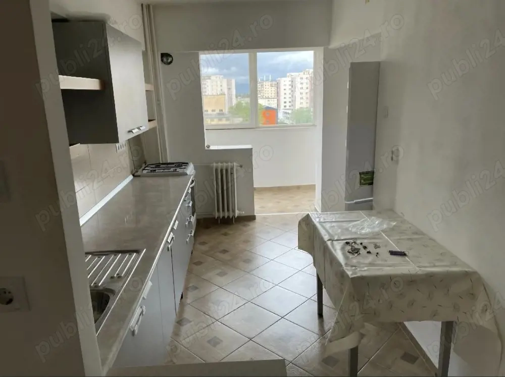 Închiriez apartament ultracentral 