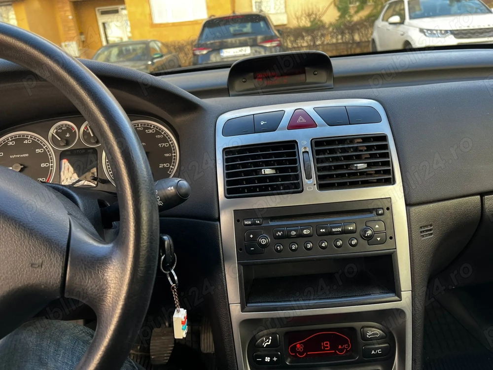Peugeot 307 1.6 Benzină, 2005, 1 proprietar, 80.000 km   stare foarte bună