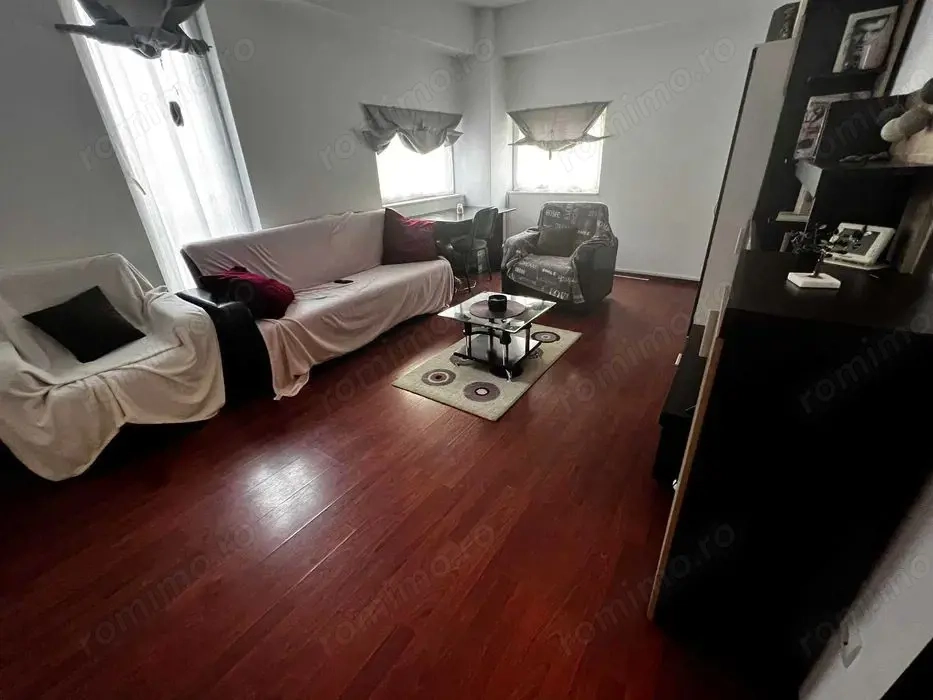 Apartament in zona centrala, cu 2 camere, spre inchiriere