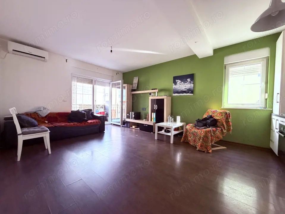 Apartament 3 camere , 58 mp utili , etaj 1/2 - Zona Bucovina