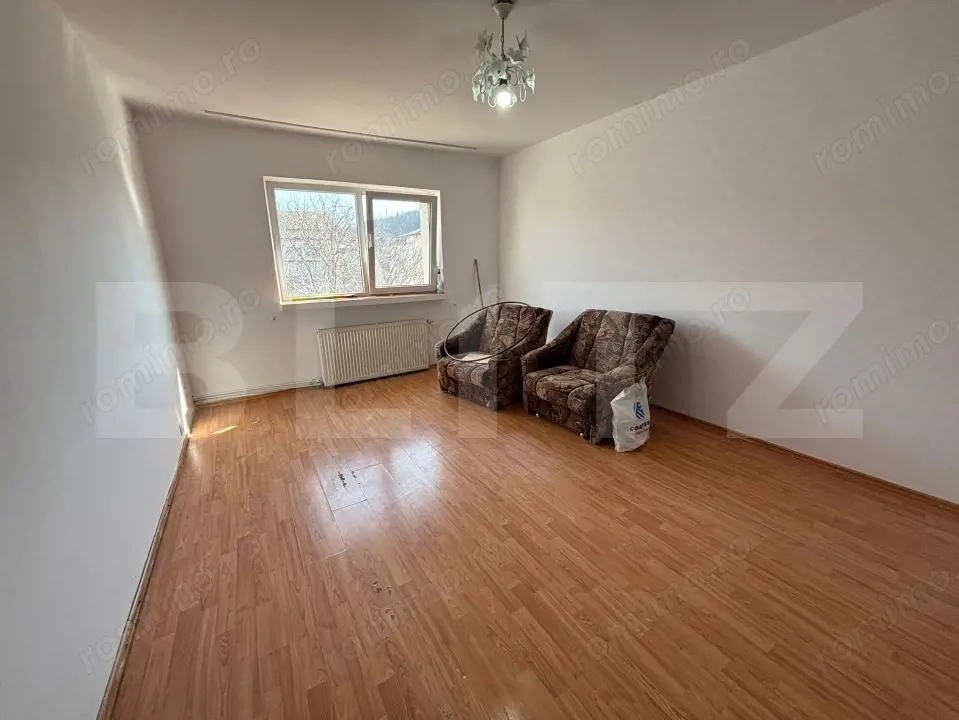 Apartament 3 camere, 76 mp, zona Nicolina 