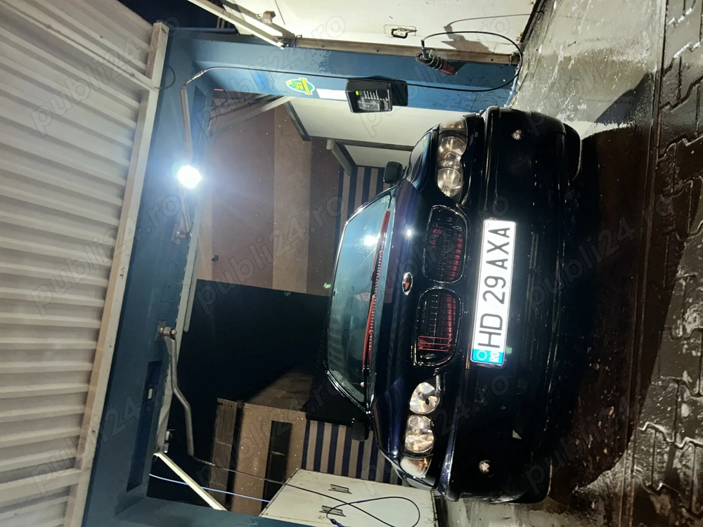 Vând BMW e 46 2.0 în stare bună dor crucea trebuie schimbată 