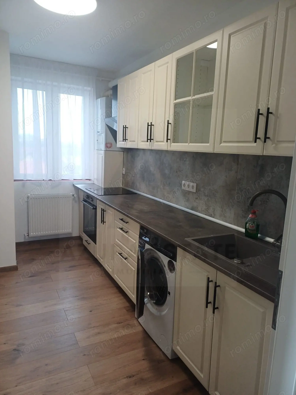 Apartament 2 camere 62 mp utili cu balcon si parcare in zona Turnisor