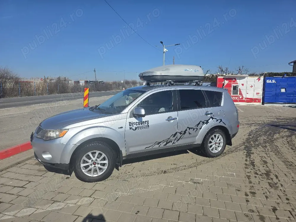 Mitsubishi Outlander 2