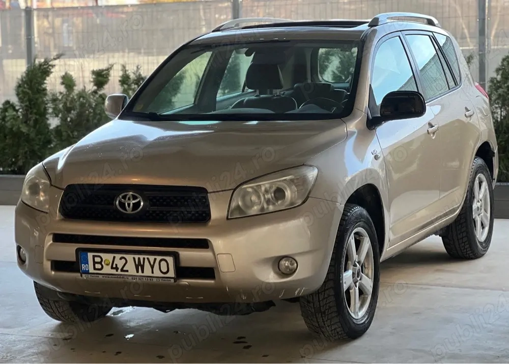 Toyota RAV4 2.2 D-4D   Full opțiuni   Keyless Go   Încălzire scaune