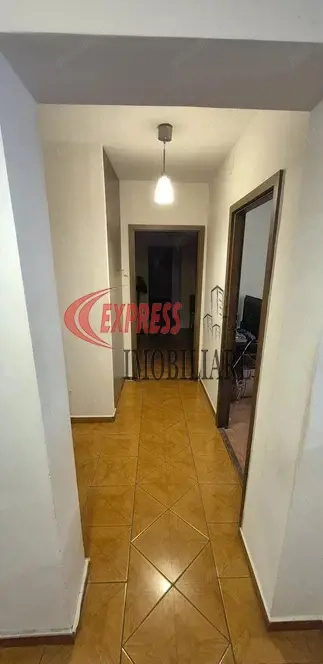 Titan, 1 Decembrie 1918, Auchan Titan, Scoala Mexic