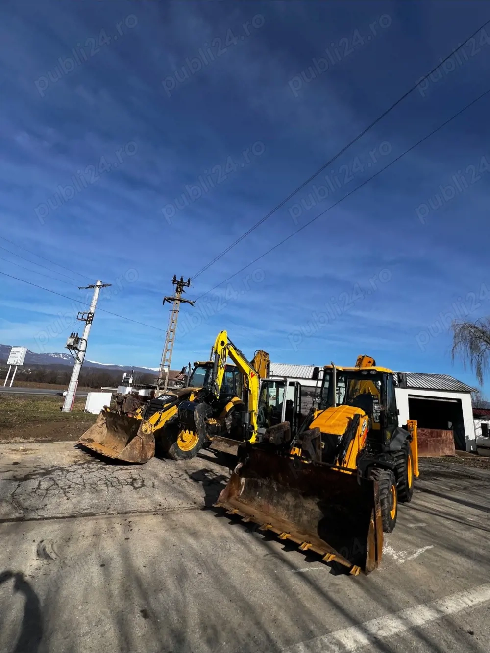 Angajez deservent buldoexcavator