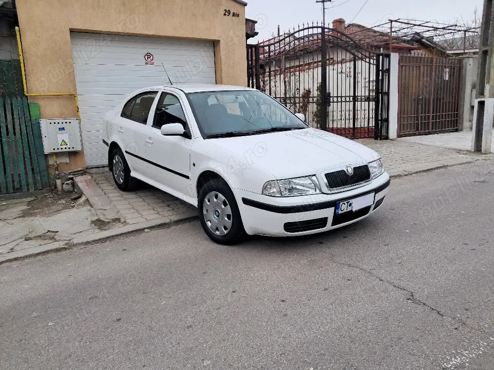 SKODA OCTAVIA - 2010 - Unic Proprietar - 130.000 KM - Stare Impecabilă ( Pachet de Drumuri Grele ) 
