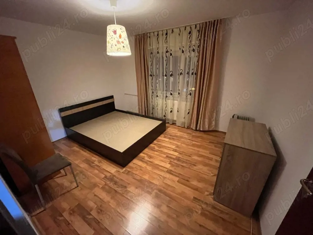 Vând apartament 2 camere zona Sebastian