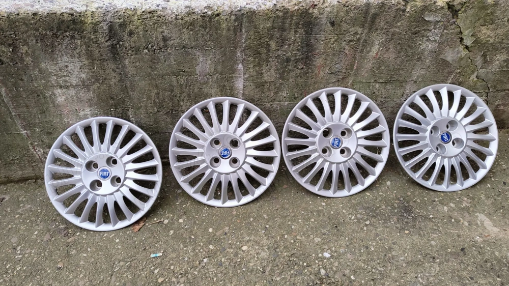 Set capace originale pentru gama fiat pe 15