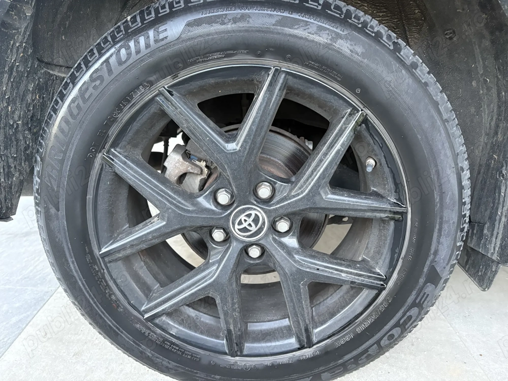 Anvelope de vânzare 