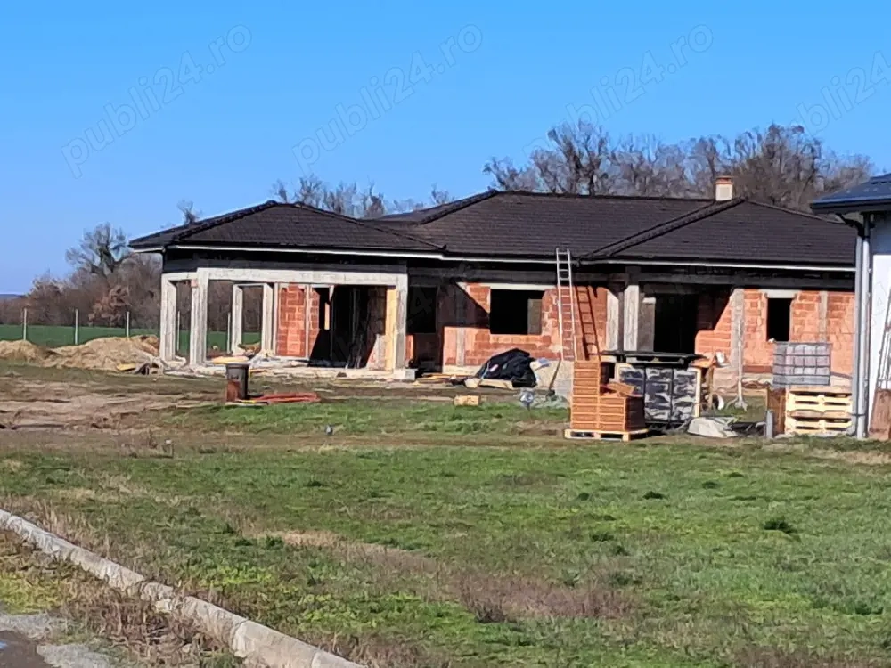 echipa cu experienta in construcții 