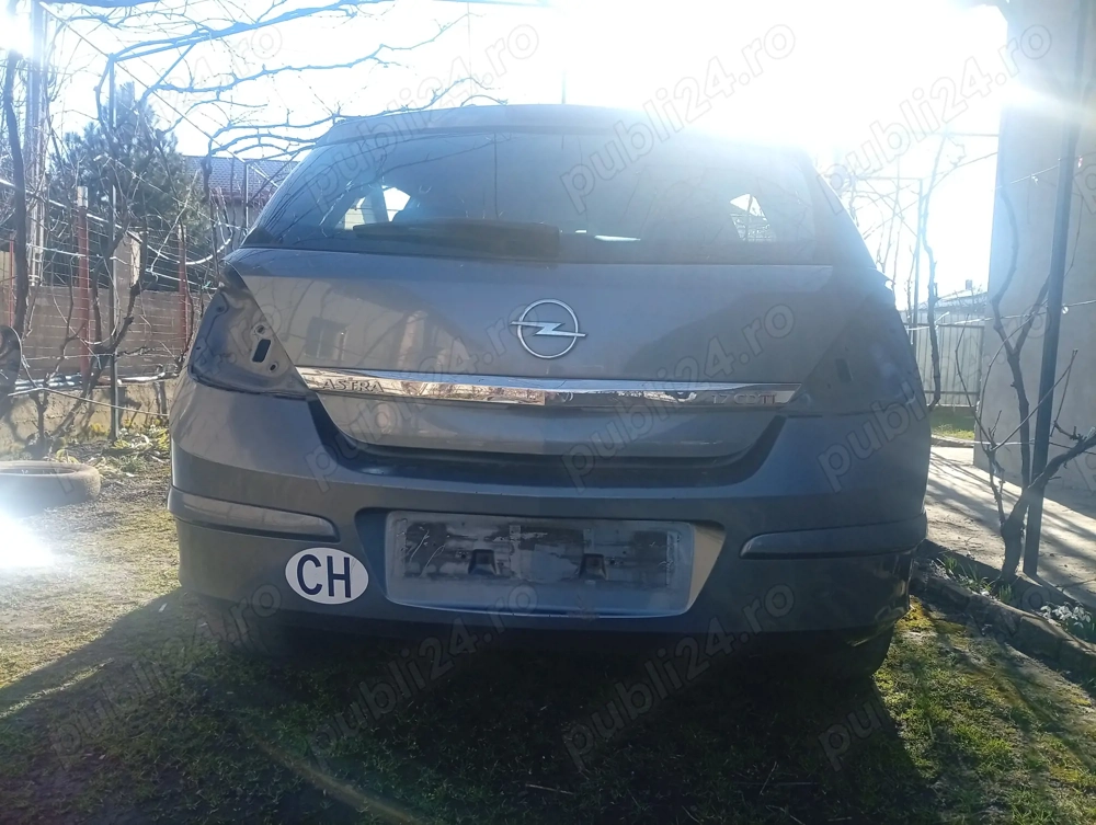 Bara spate,Opel Astra h cod motor Z17DTH,,cod culoare Z155,