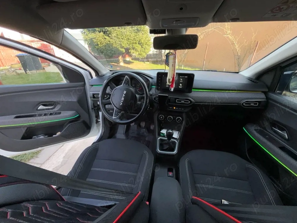 vând logan 2024 journey full gpl