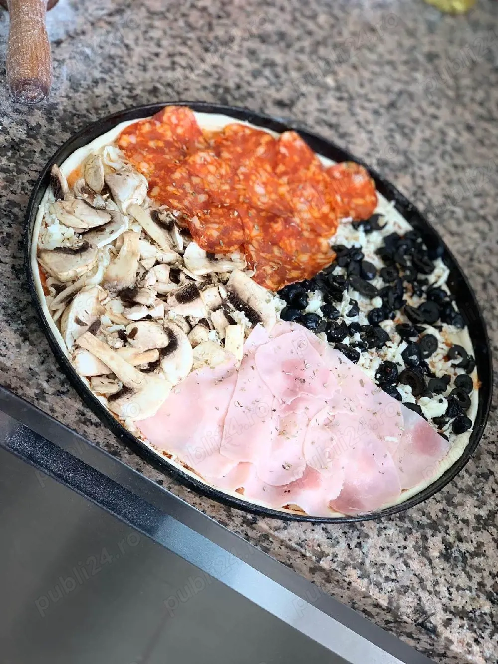 Pizzar cu experiente pe casa de marcat