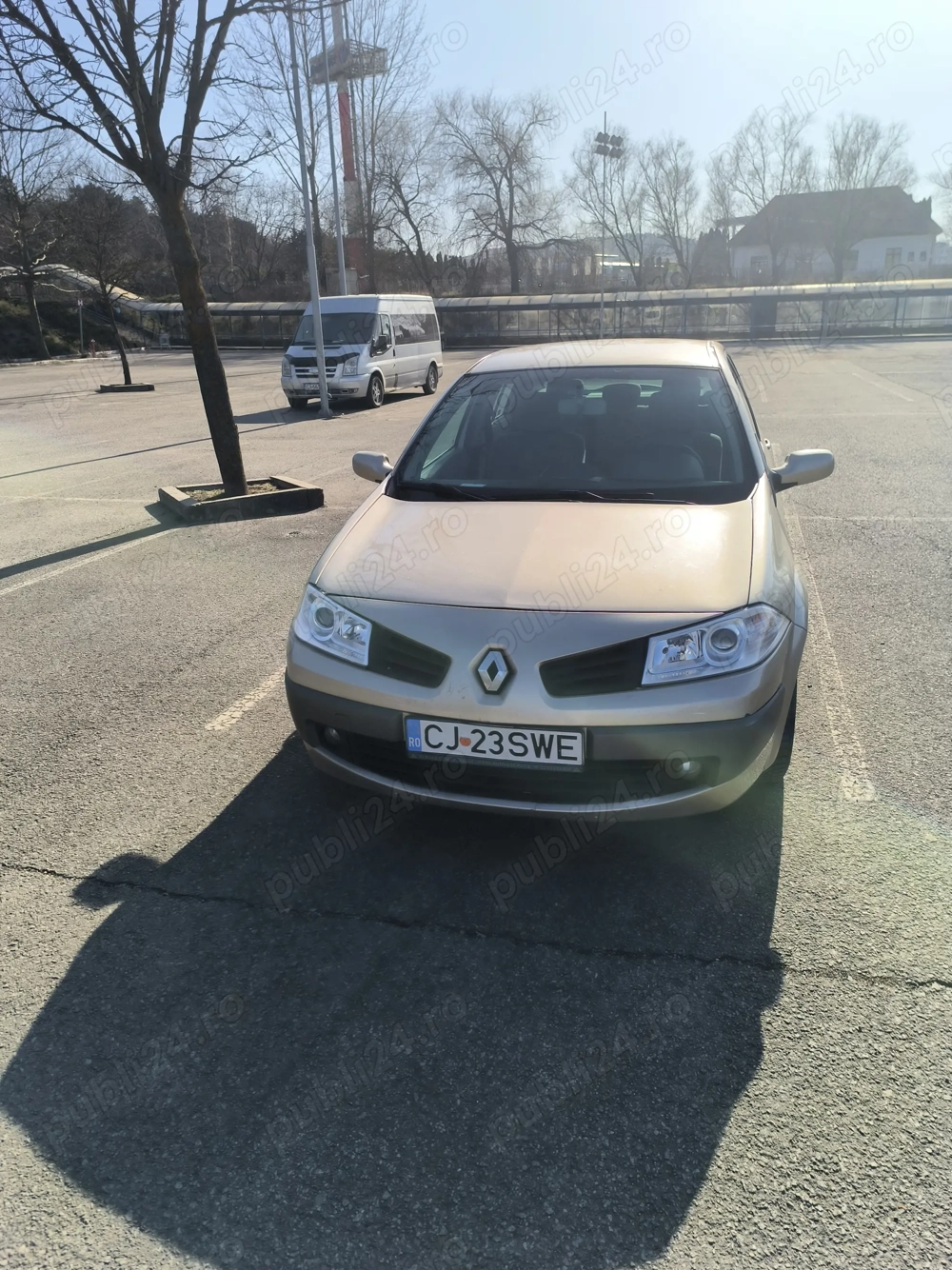 Vând Renault Megane 