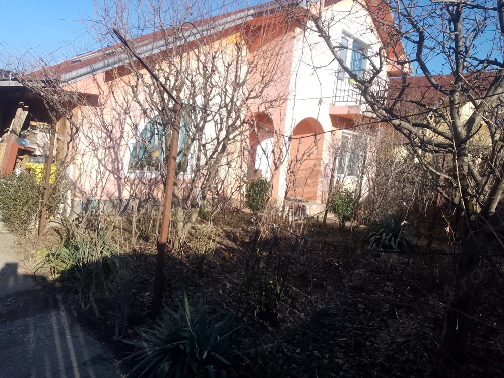 Vând vila Geamănă,Arges