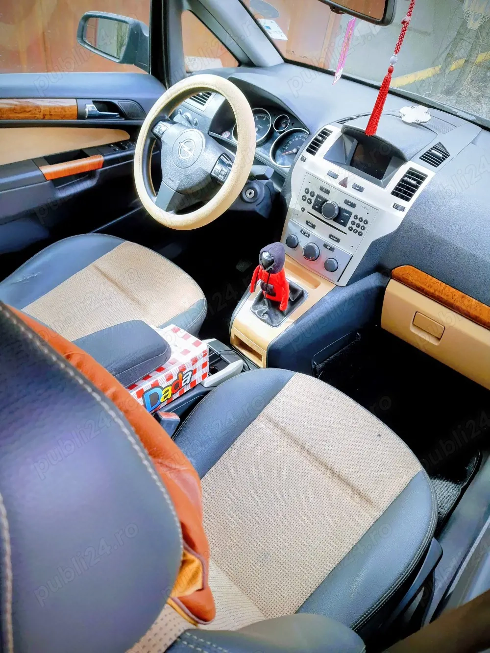 Vand Opel Zafira B din anul 2008 prim proprietar 