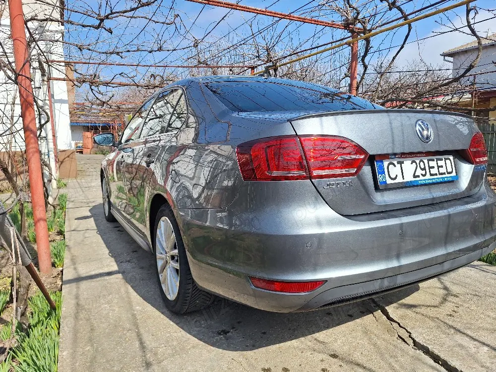 Volkswagen Jetta-Impecabil 