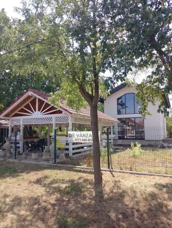 Casa de vanzare in rate