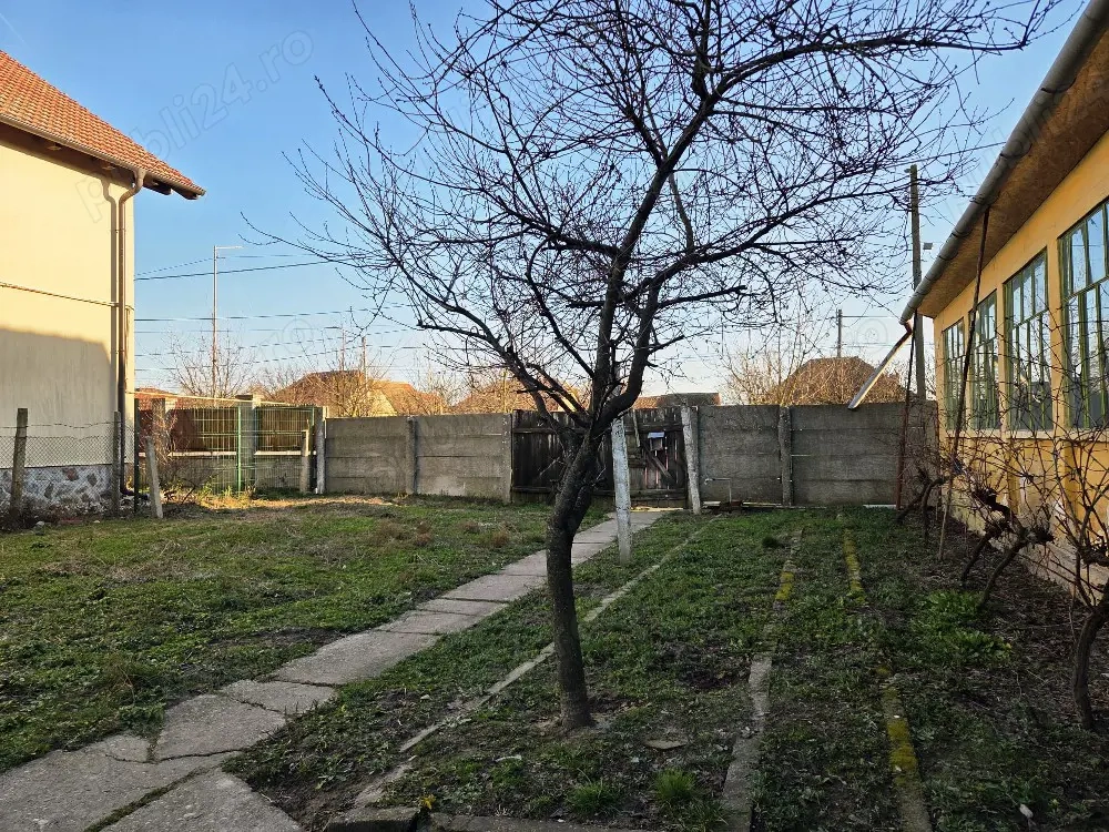 Vand casa in Recas, teren 1470 mp