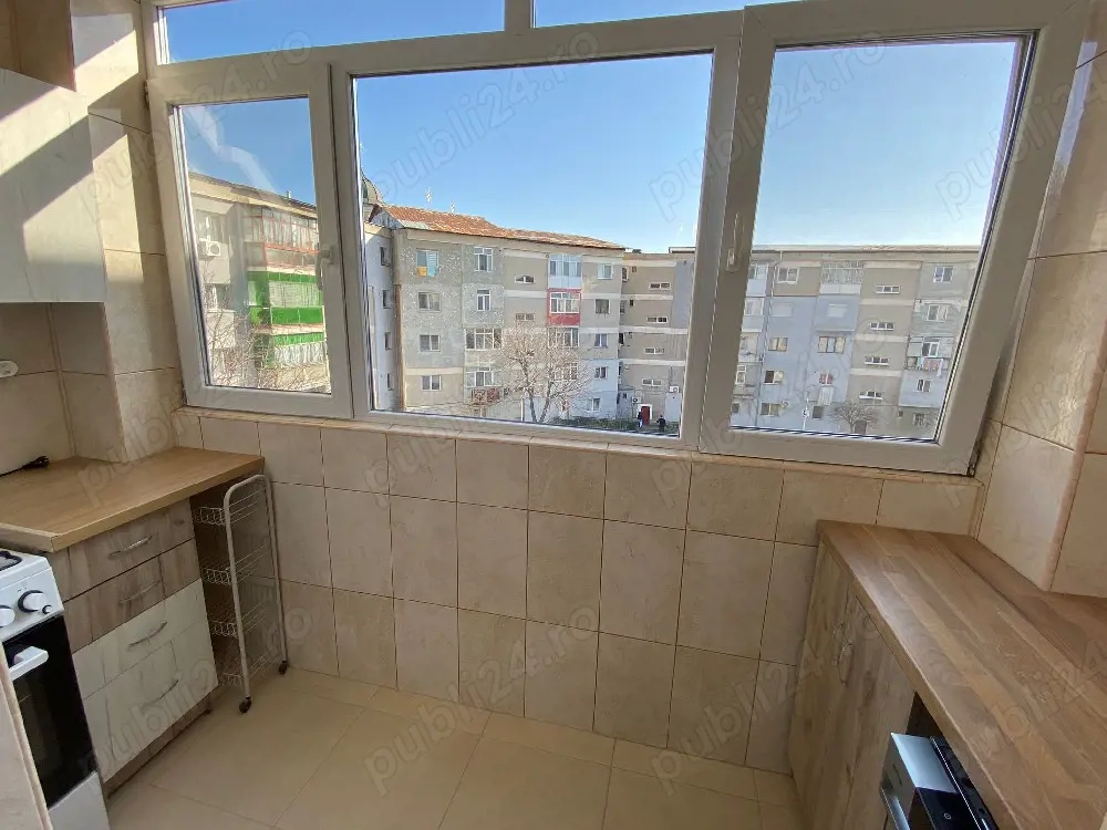 Proprietar vand apartament 2 camere Decomandat