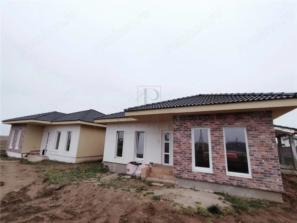 Duplex  superb separat prin dressing - toate utilitatile