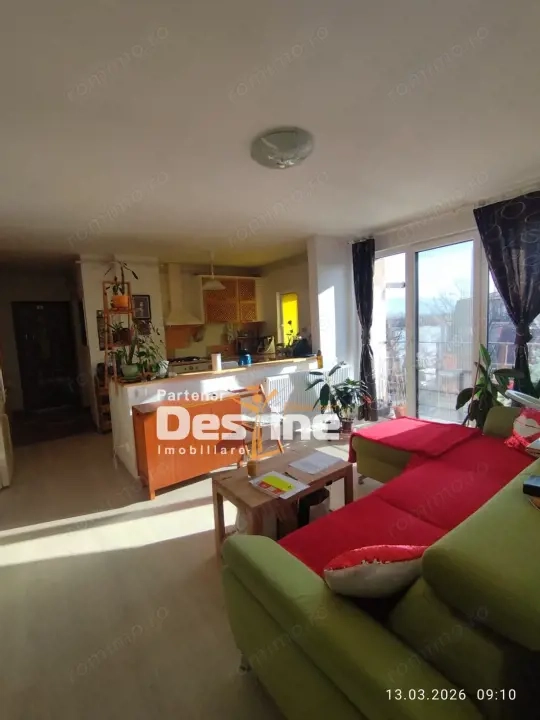 Apartament 3 camere, mobilat, semidecomandat, etaj 4, zona Progresului 