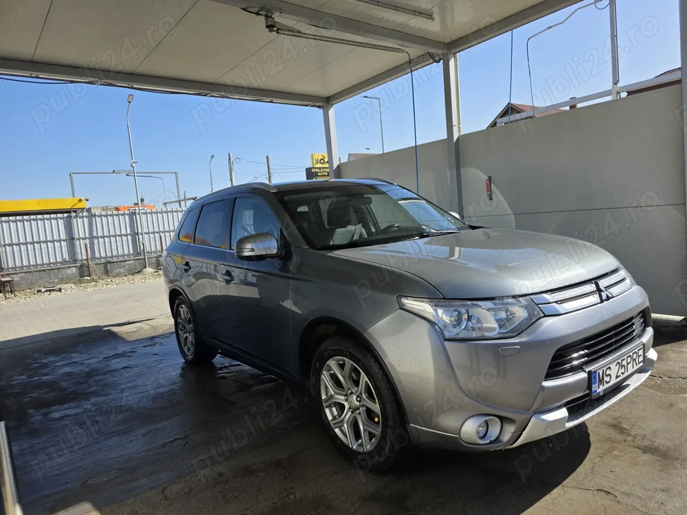 Vand mitsubishi outlander 2014