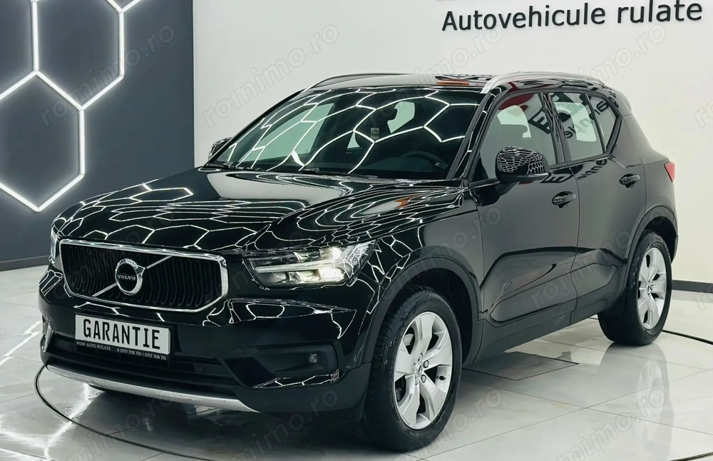 VOLVO Xc-40