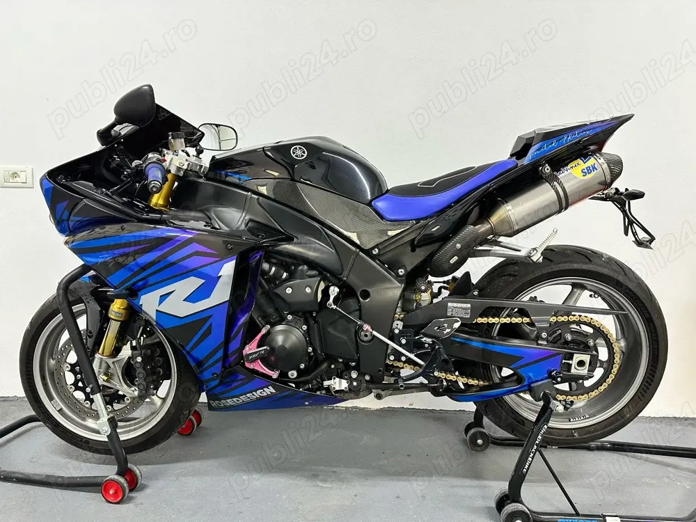 Yamaha R1 BigBang