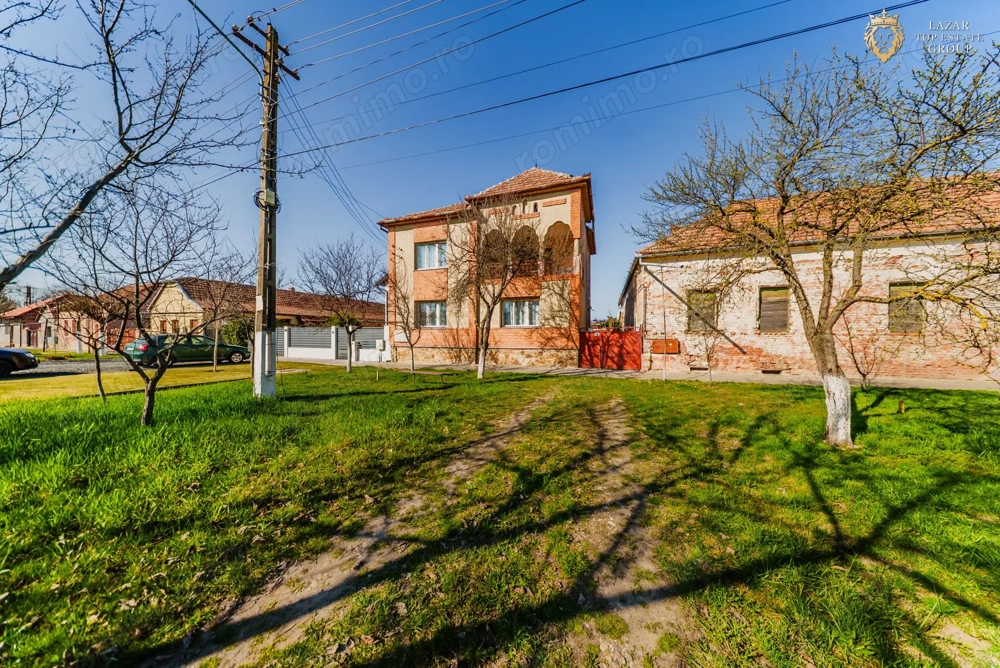 Casa 5 camere Fantanele de vanzare
