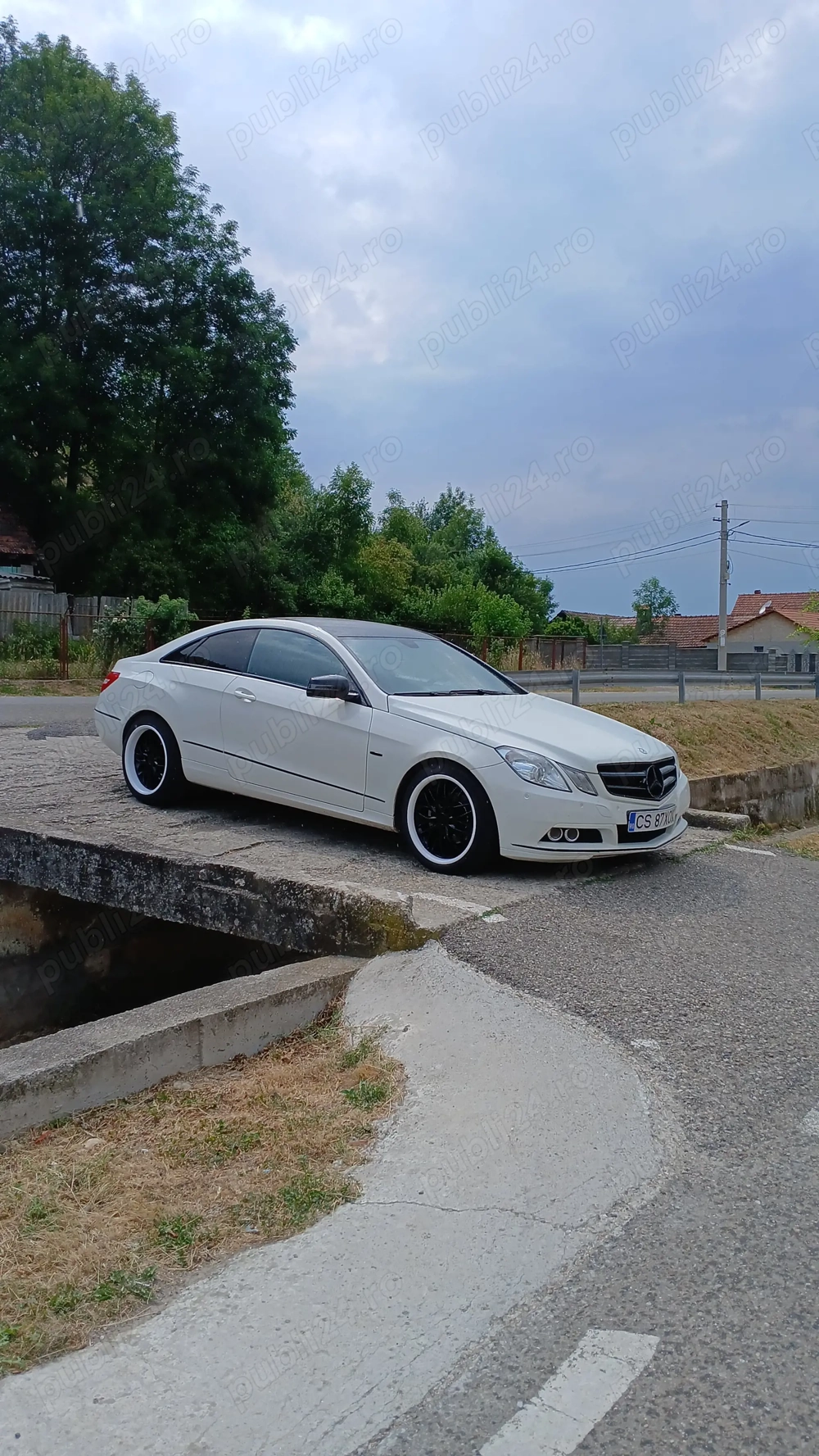 Mercedes E class coupe