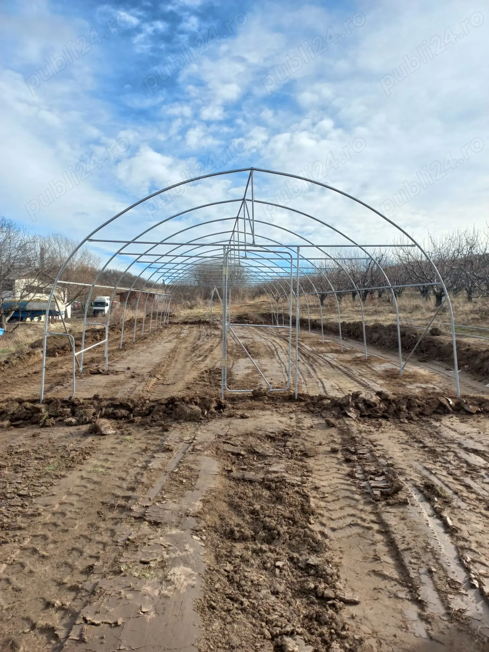 Oferim solarii gradina rezistente teava galvanizata folie UV 180 microni 3 ani garantie laterale aer