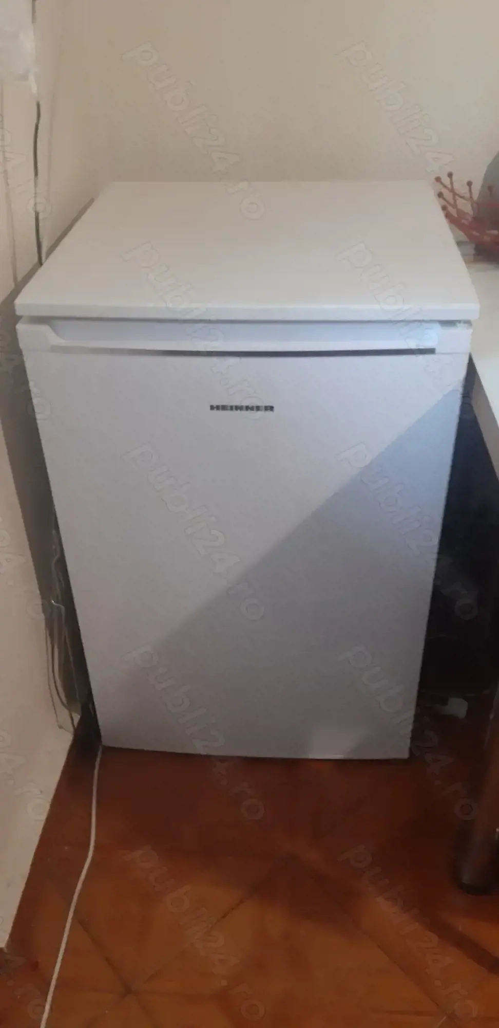 Vand Congelator 3 sertare marca Heinner