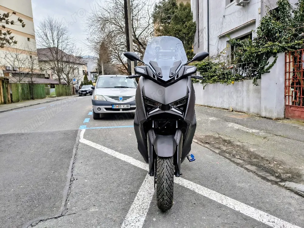 Yamaha XMax 300 - 11 luni garantie