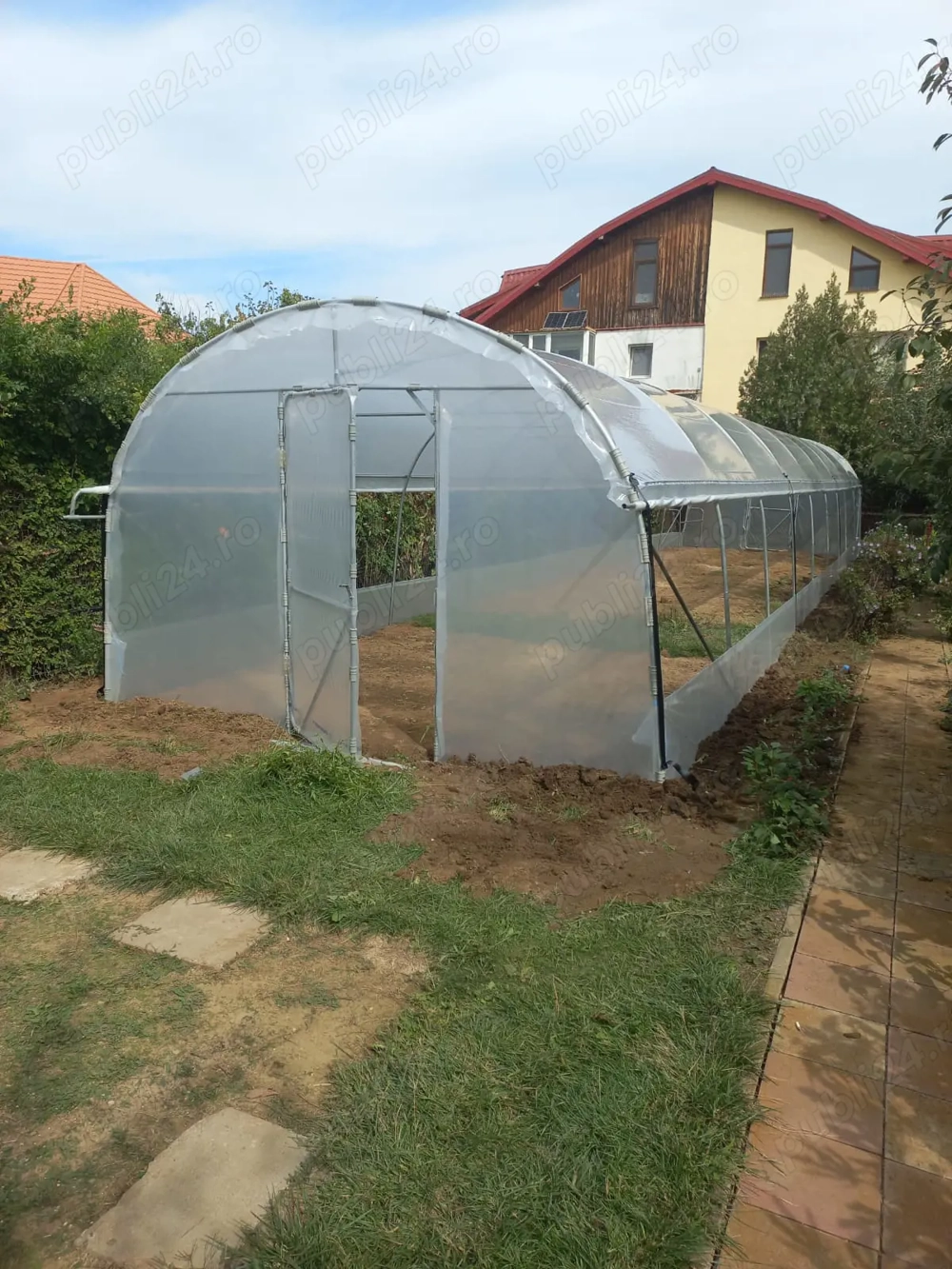 Producem solarii legume profesionale structura galvanizata folie UV 180 microni garantie 3 ani later