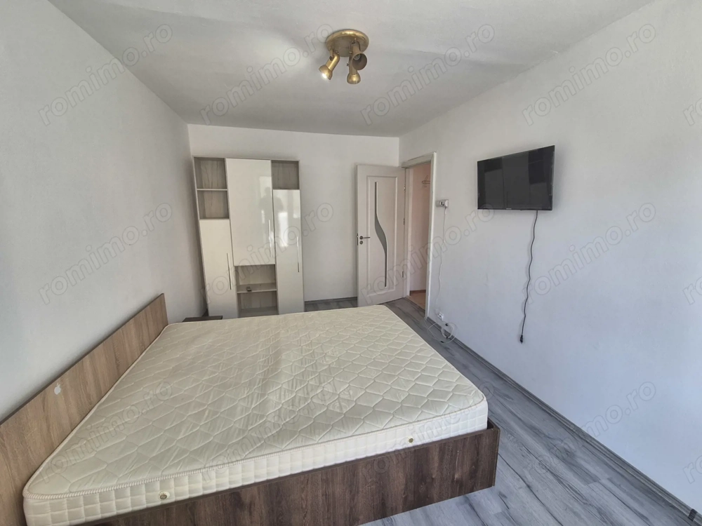 Apartament 1 camere de închiriat, Intim, et.1