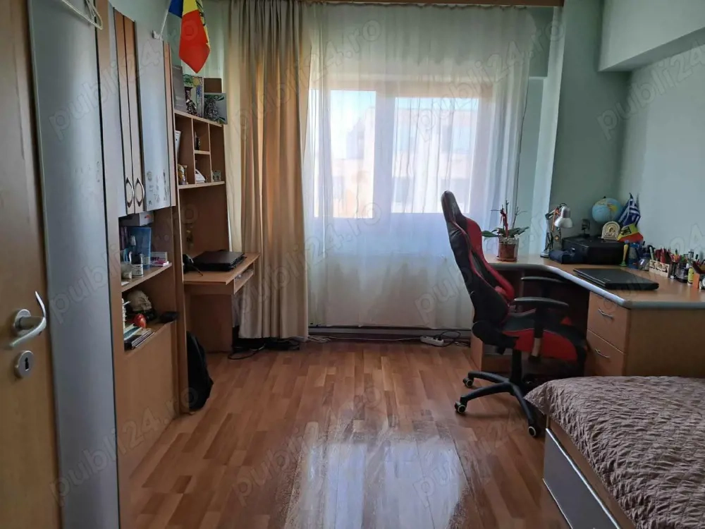 De vanzare apartament 4 camere Confectii