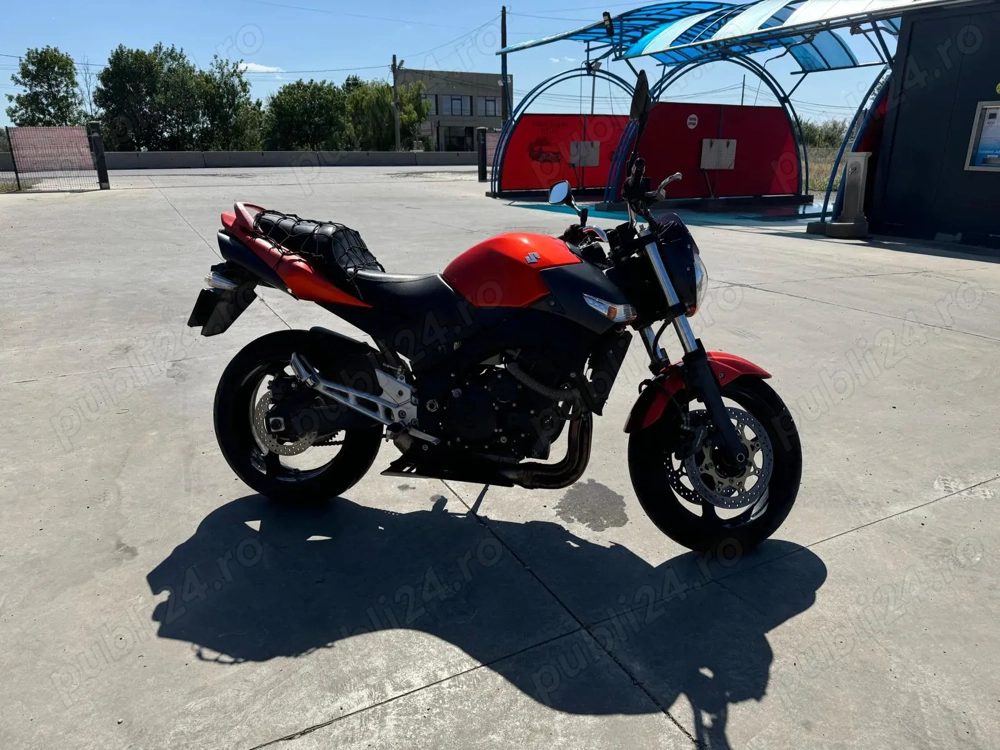 Suzuki gsx 600
