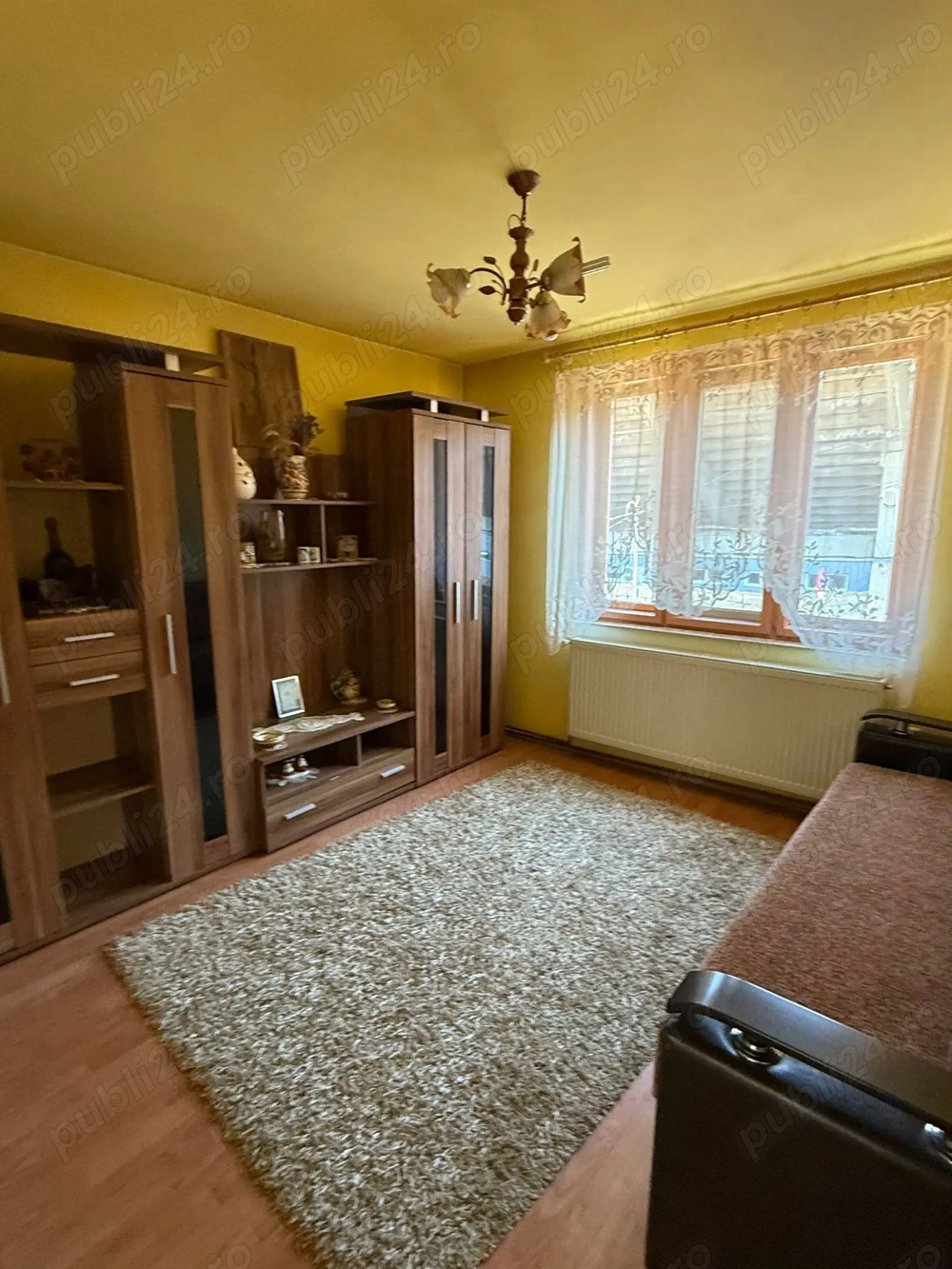 Vand casa versatila cu garaj si beci Oradea, zona Rogerius