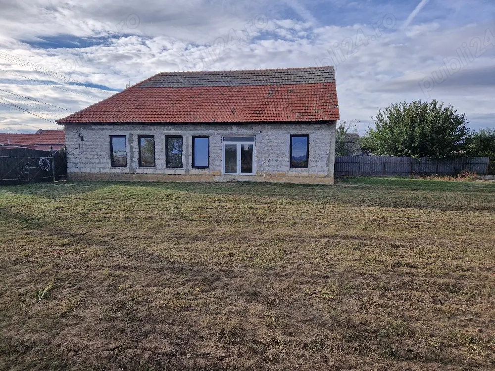 Casa de vanzare in Santana 