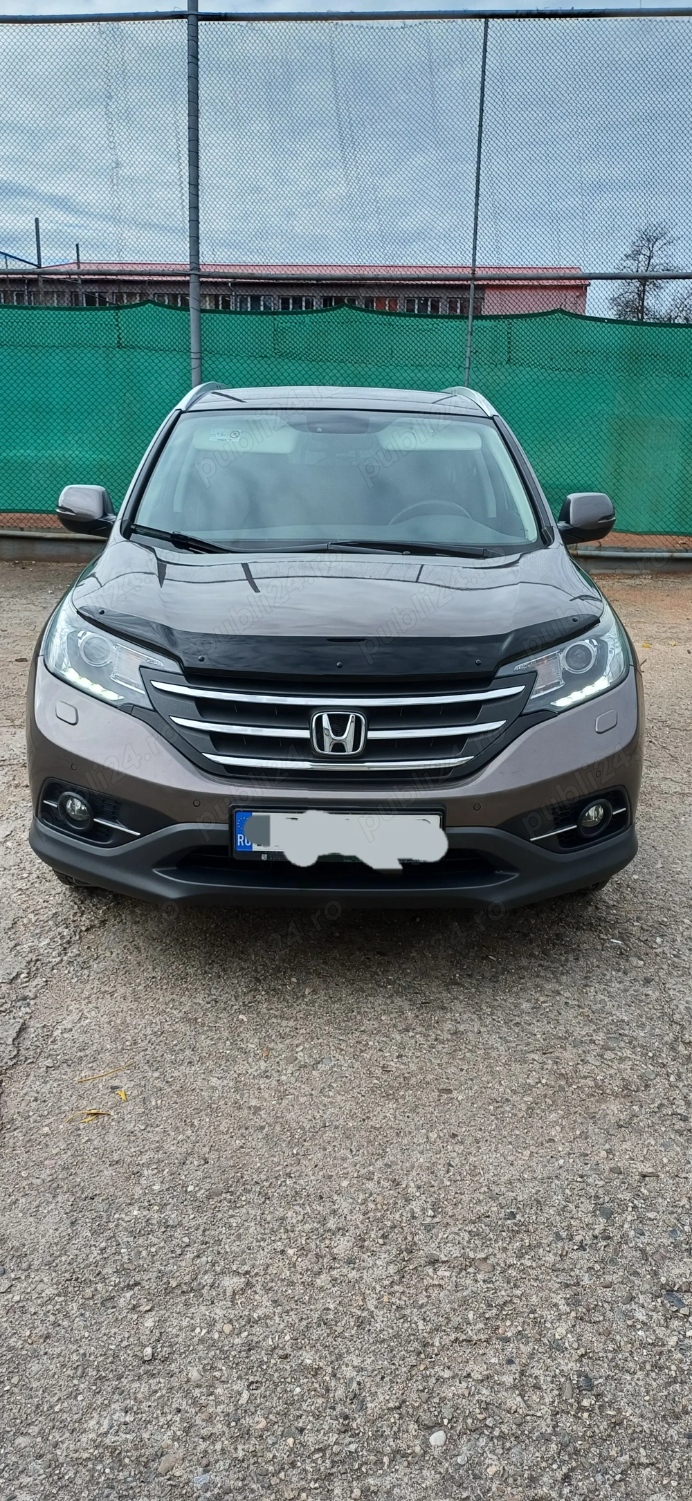 Vand Honda CR-V ,an decembrie 2013,motor de 2,2 litri,150 de c.p.cutie automata,tractiune 4x4.