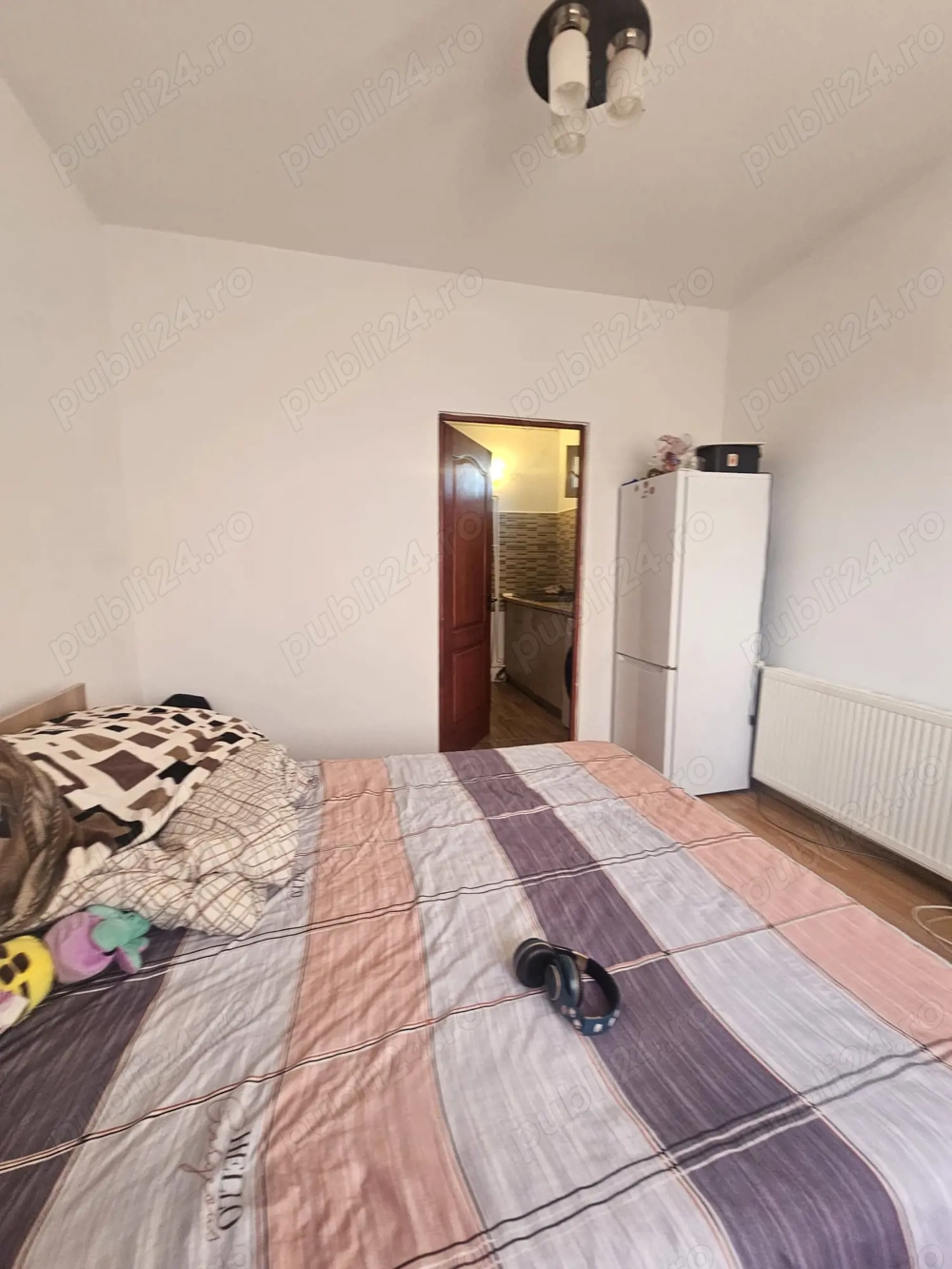 Camera de camin de vanzare , zona Zimbru intre catedrala Catolica si Lidl