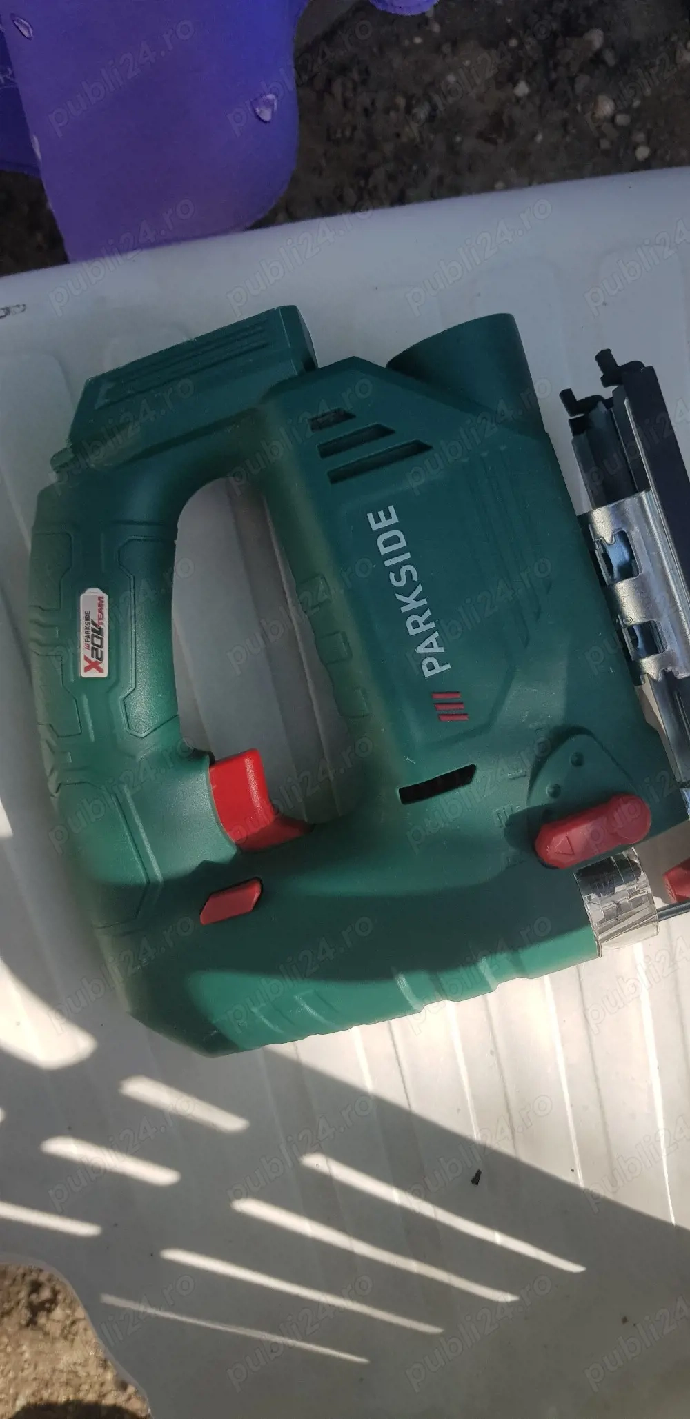 bormasina cu acumulator si  fierastrau pendular parkside 