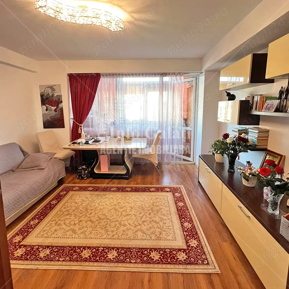 | Apartament cu 3 camere | Zona: General | Mobilat&Utilat | Bloc-2012 | 