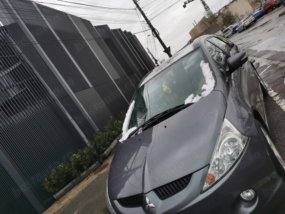 Mitsubishi grandis 7 locuri