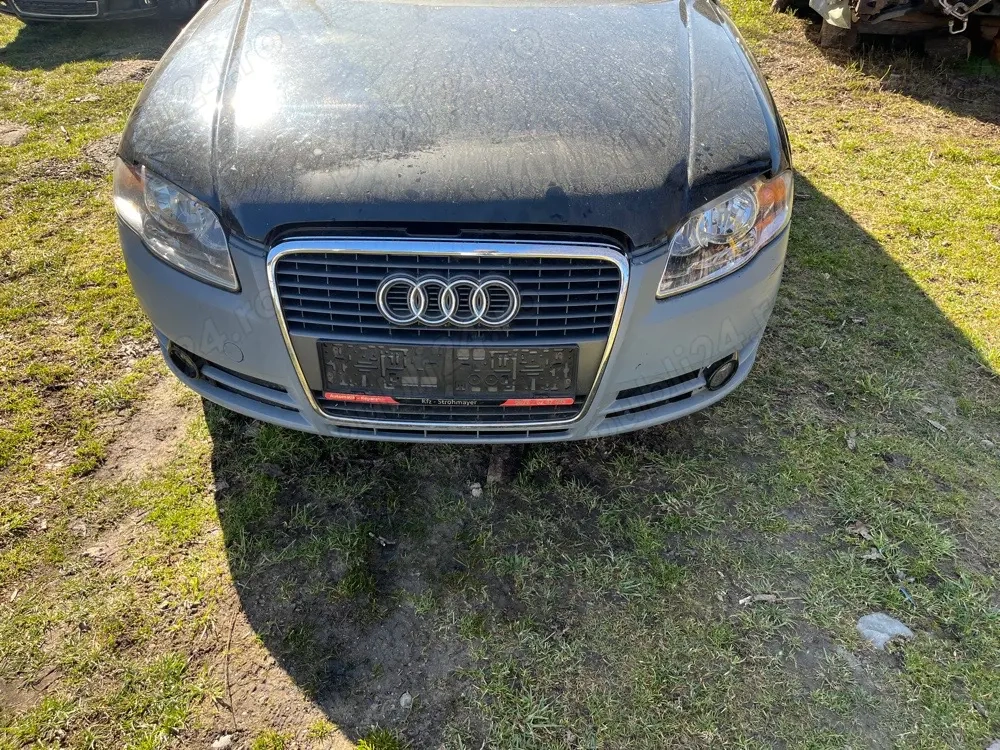 Dezmembrez Audi A 4 
